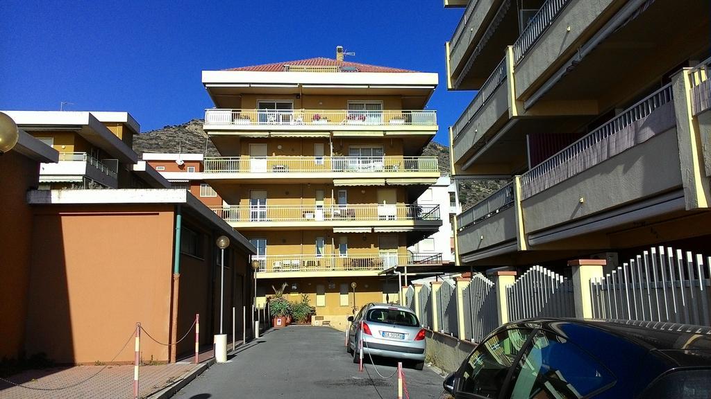 Appartamento Giusy Ventimiglia Exteriör bild